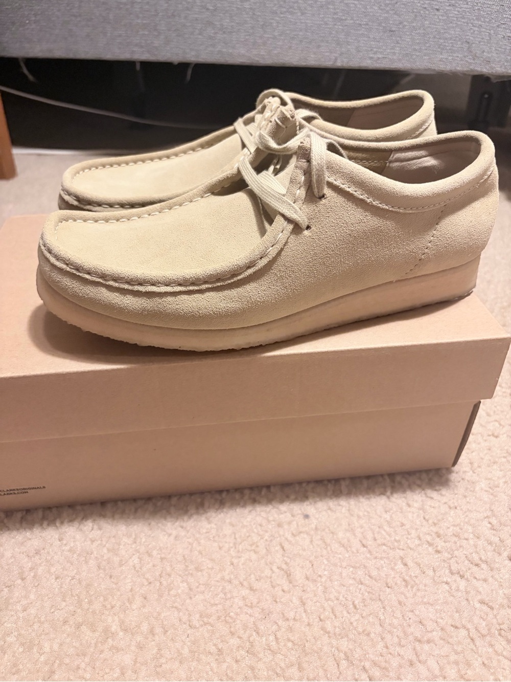 Clarks Men's Suede Wallabee Loafers - Light Beige Size 10